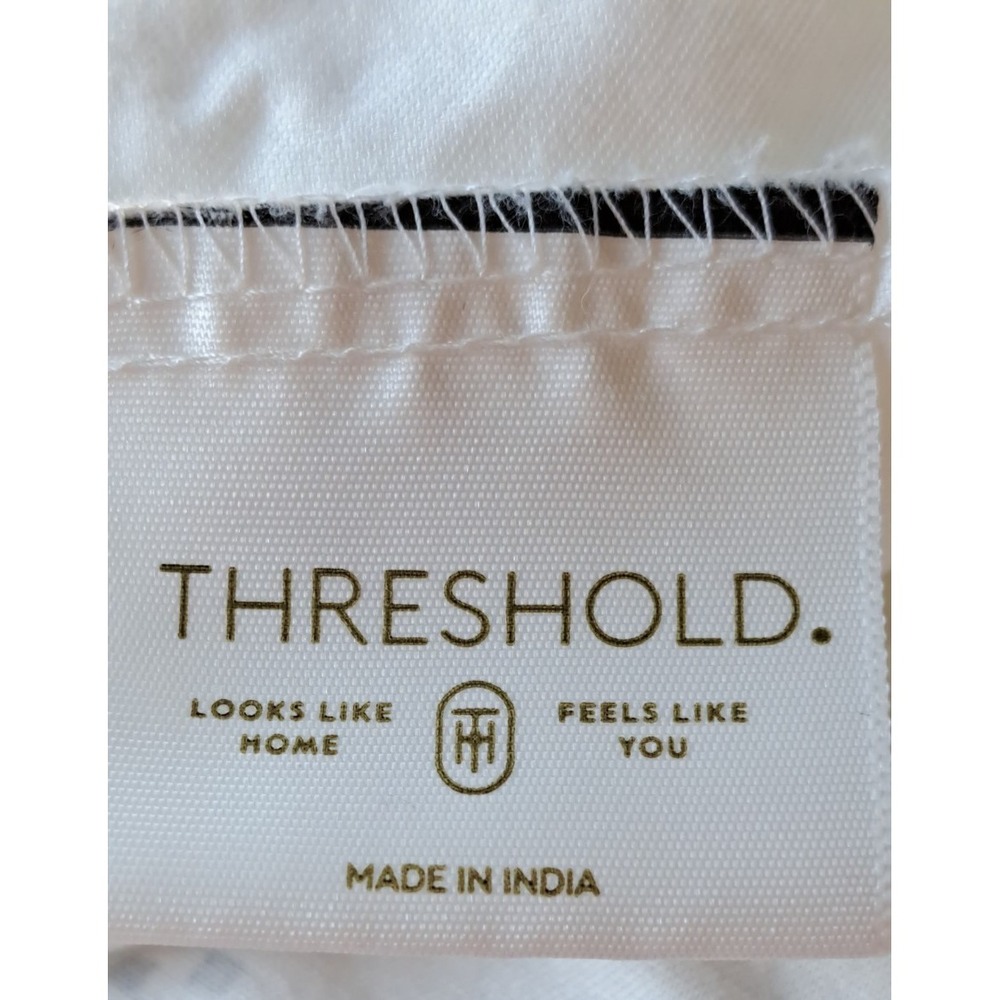 Threshold 100% Cotton White Blue Dots Bedding Set Of 2 Pillowcases 20x32" Full